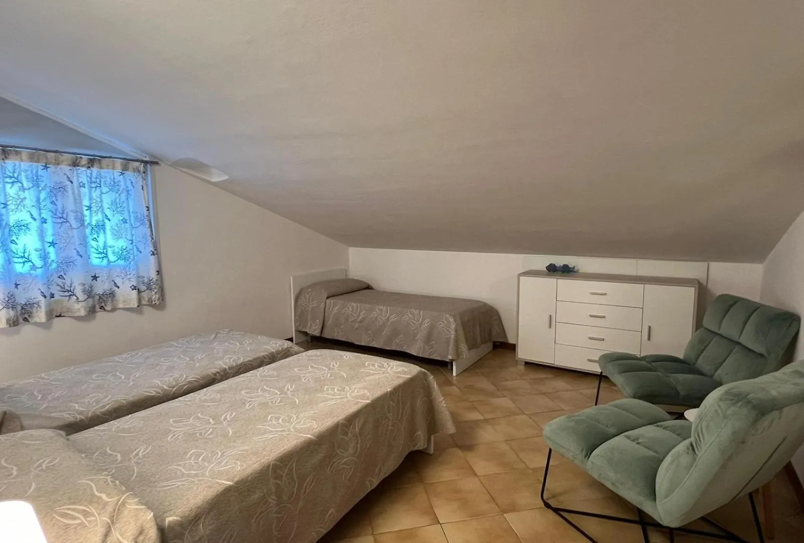 Mansarda 7 Trilocale, Bafile241 - 2' Piano No Ascensore - Adria Holiday Jesolo - Family Apartment 0*, Lido di Jesolo